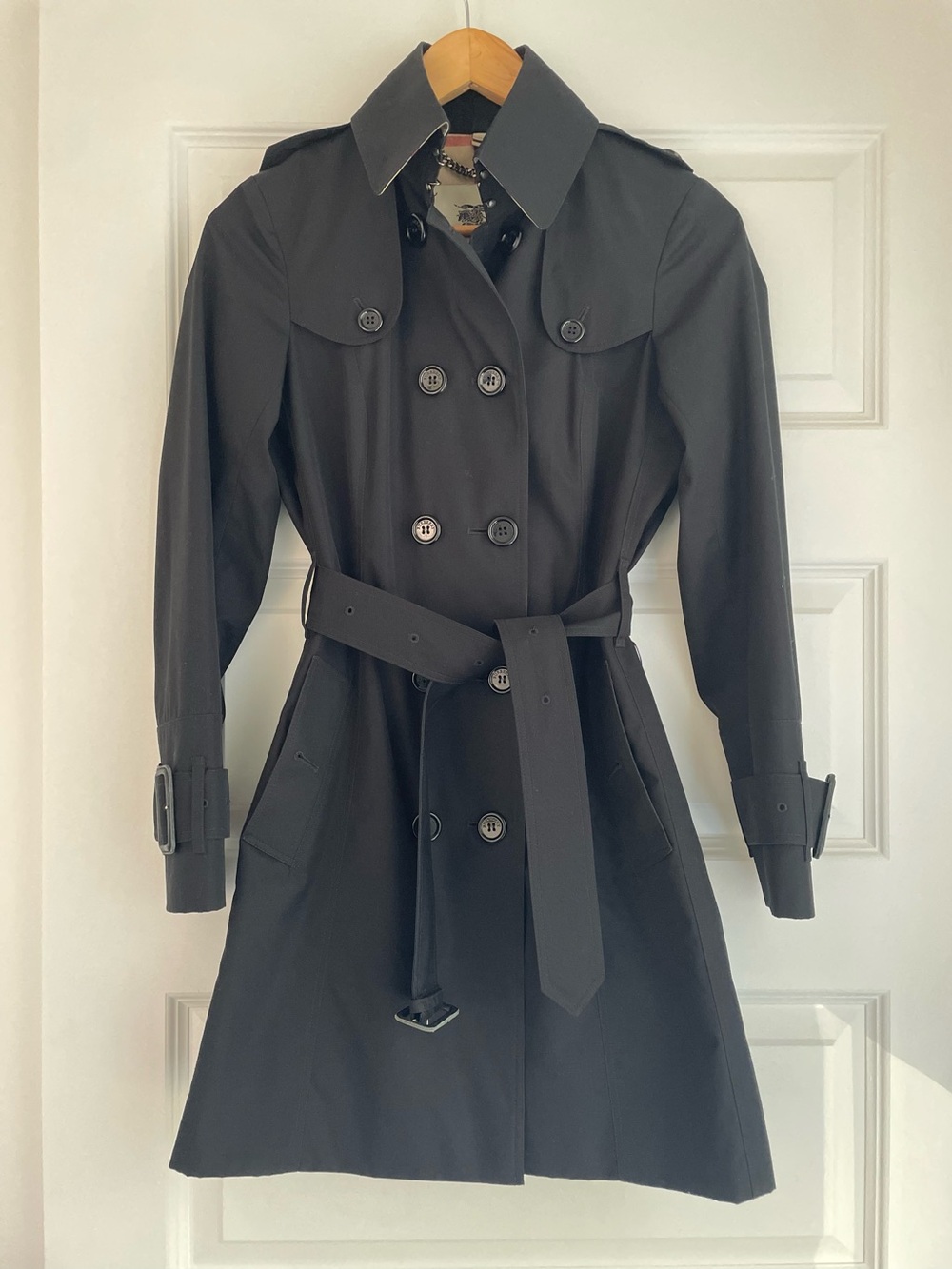 Burberry Black Double Breasted Trench, Pristine Condition, Size 2